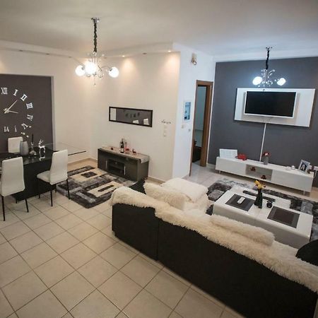 Cristal Apartment Corinth Exteriér fotografie